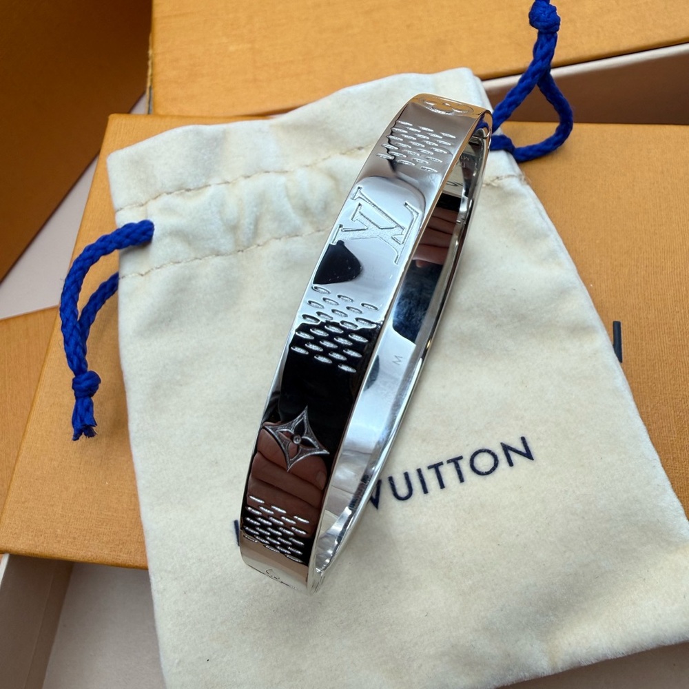Louis Vuitton Monogram Silver Bracelet in Medium - Picture 2 of 10